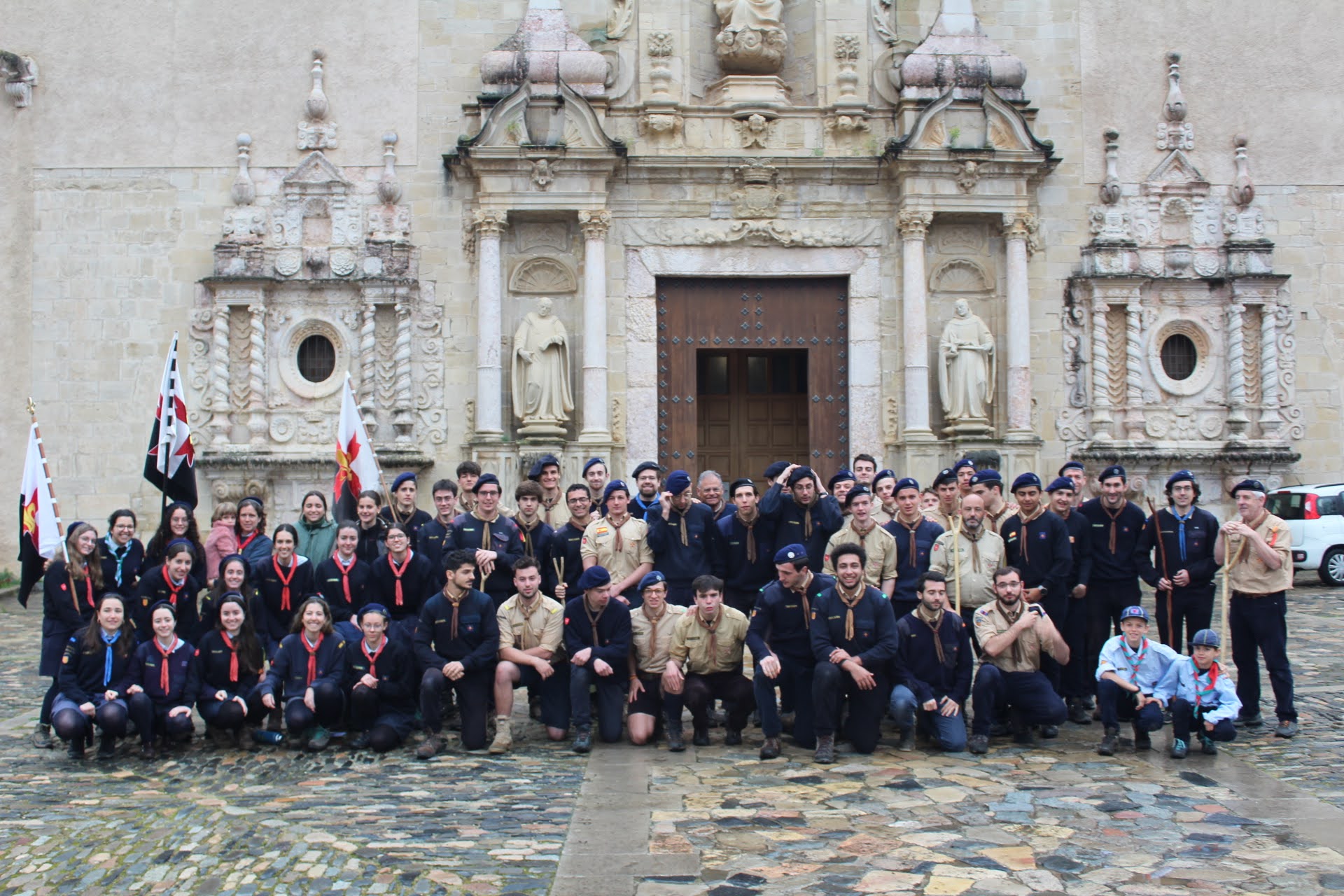 Més de 60 guies i scouts de tota Espanya participen en la vuitena edició de la ruta a Poblet
